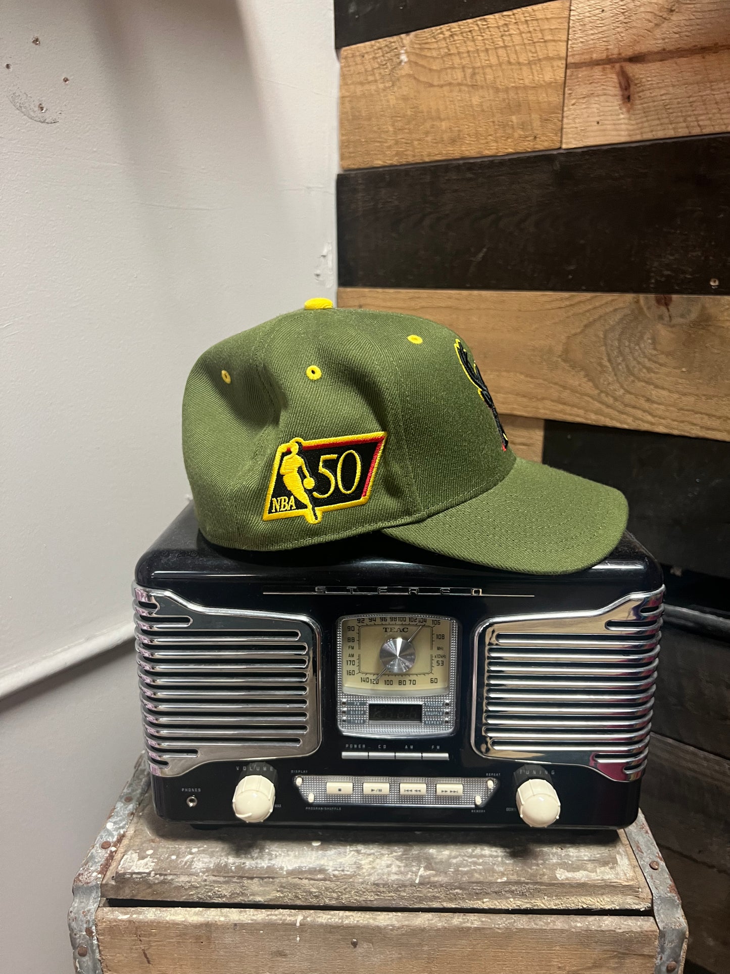 Milwaukee Bucks Green Fitted Hat