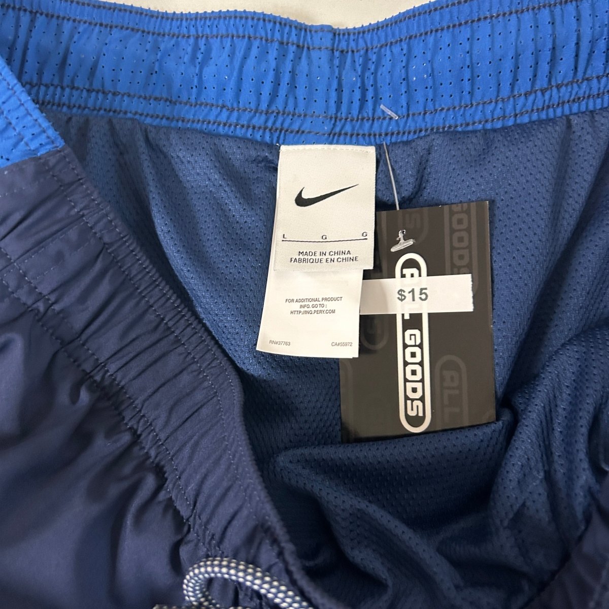 Nike Board Shorts - L - ALL GOODS - ALL GOODS