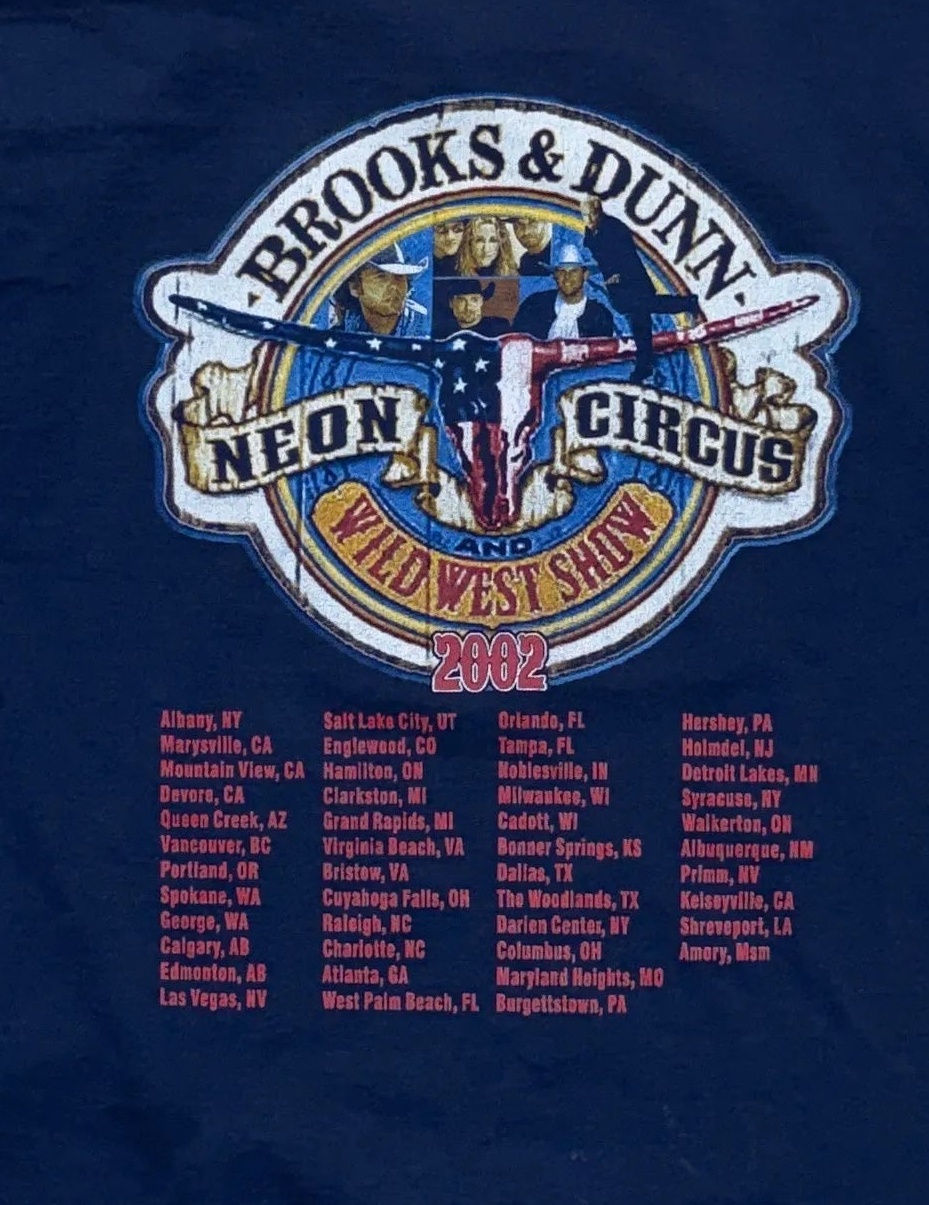 Vintage 2002 Brooks & Dunn Wild West Show T-Shirt - Large