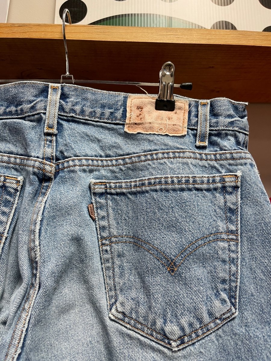 90s Levi Jeans Size 36x38in - ALL GOODS - ALL GOODS