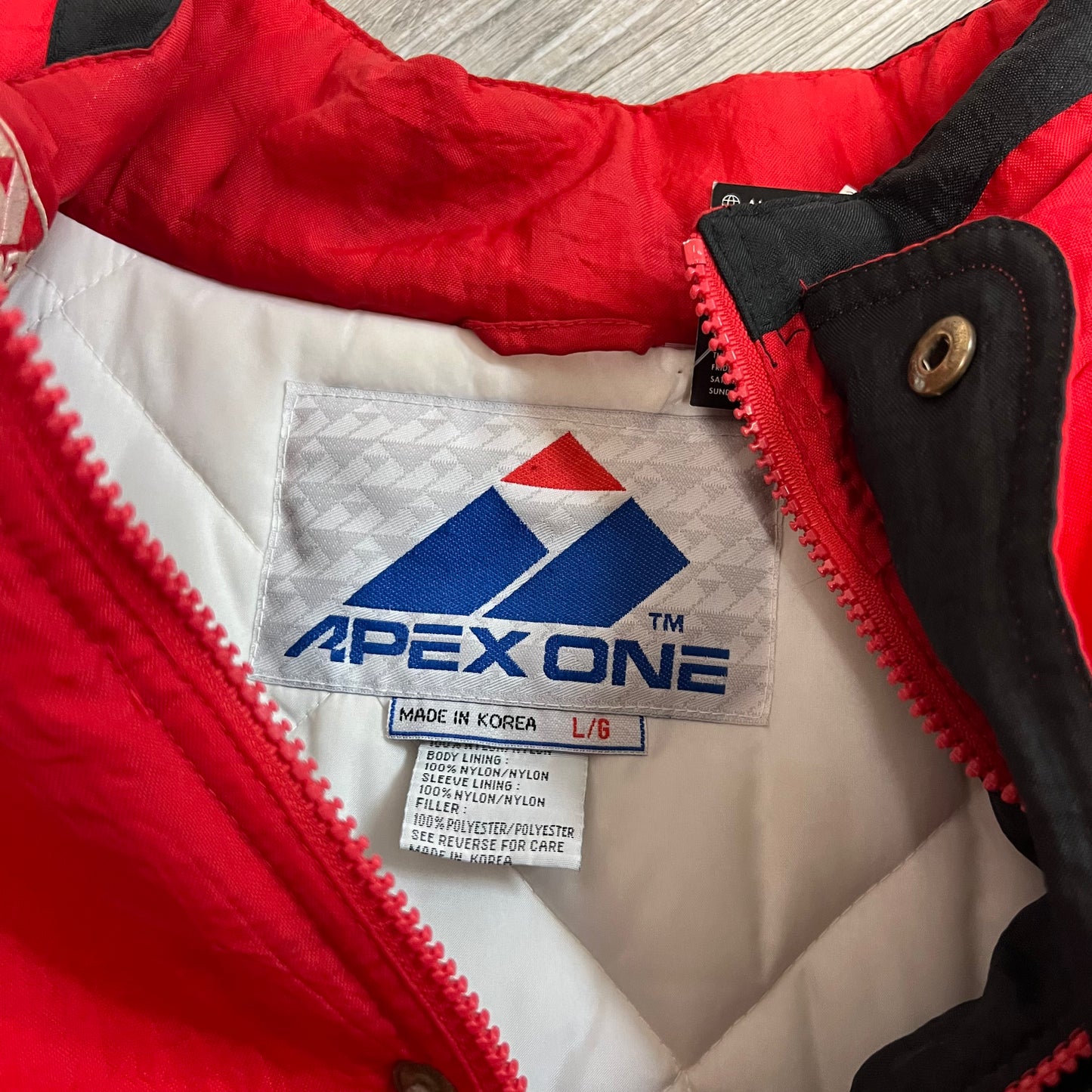 Apex One Wisconsin Badgers Jacket - L