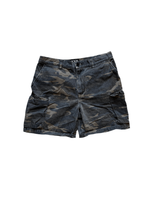 Camo Cargo Shorts - Medium - ALL GOODS - ALL GOODS