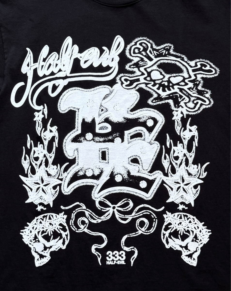 Half - Evil Skulls Tee - Large - ALL GOODS - ALL GOODS