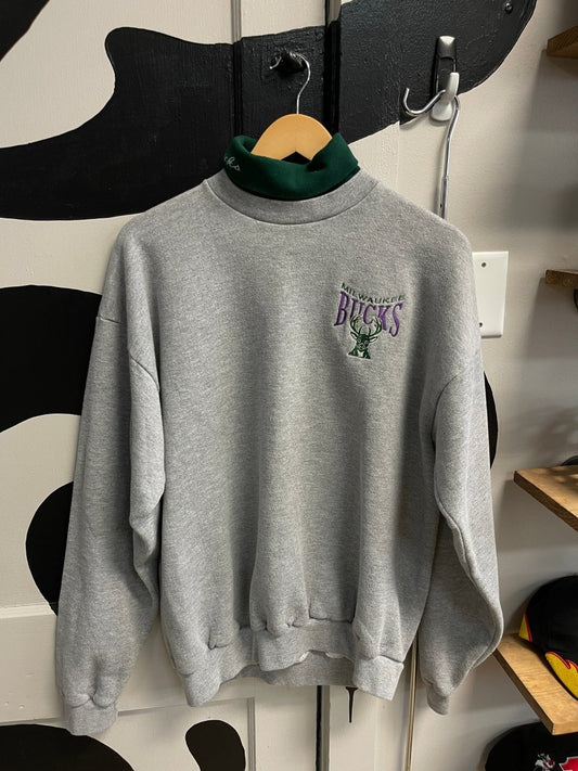 Milwaukee Bucks Vintage Crewneck - ALL GOODS - ALL GOODS