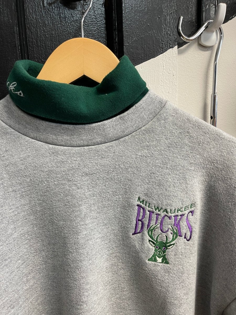 Milwaukee Bucks Vintage Crewneck - ALL GOODS - ALL GOODS