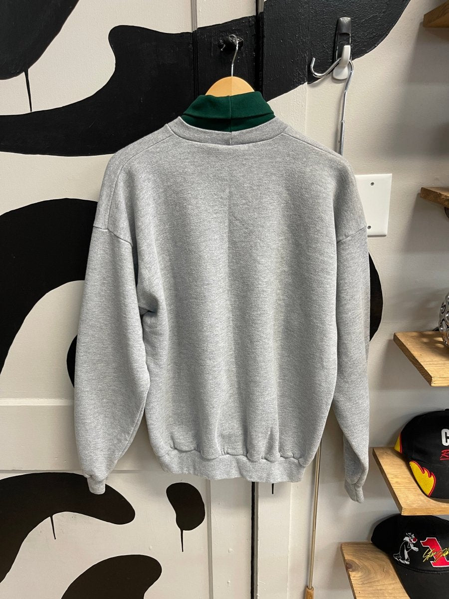 Milwaukee Bucks Vintage Crewneck - ALL GOODS - ALL GOODS