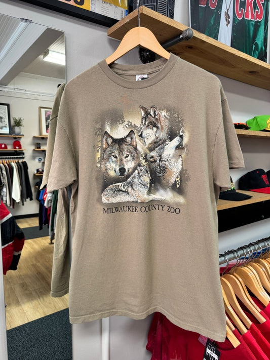 Milwaukee County Zoo Wolf Tee - Large - ALL GOODS - ALL GOODS
