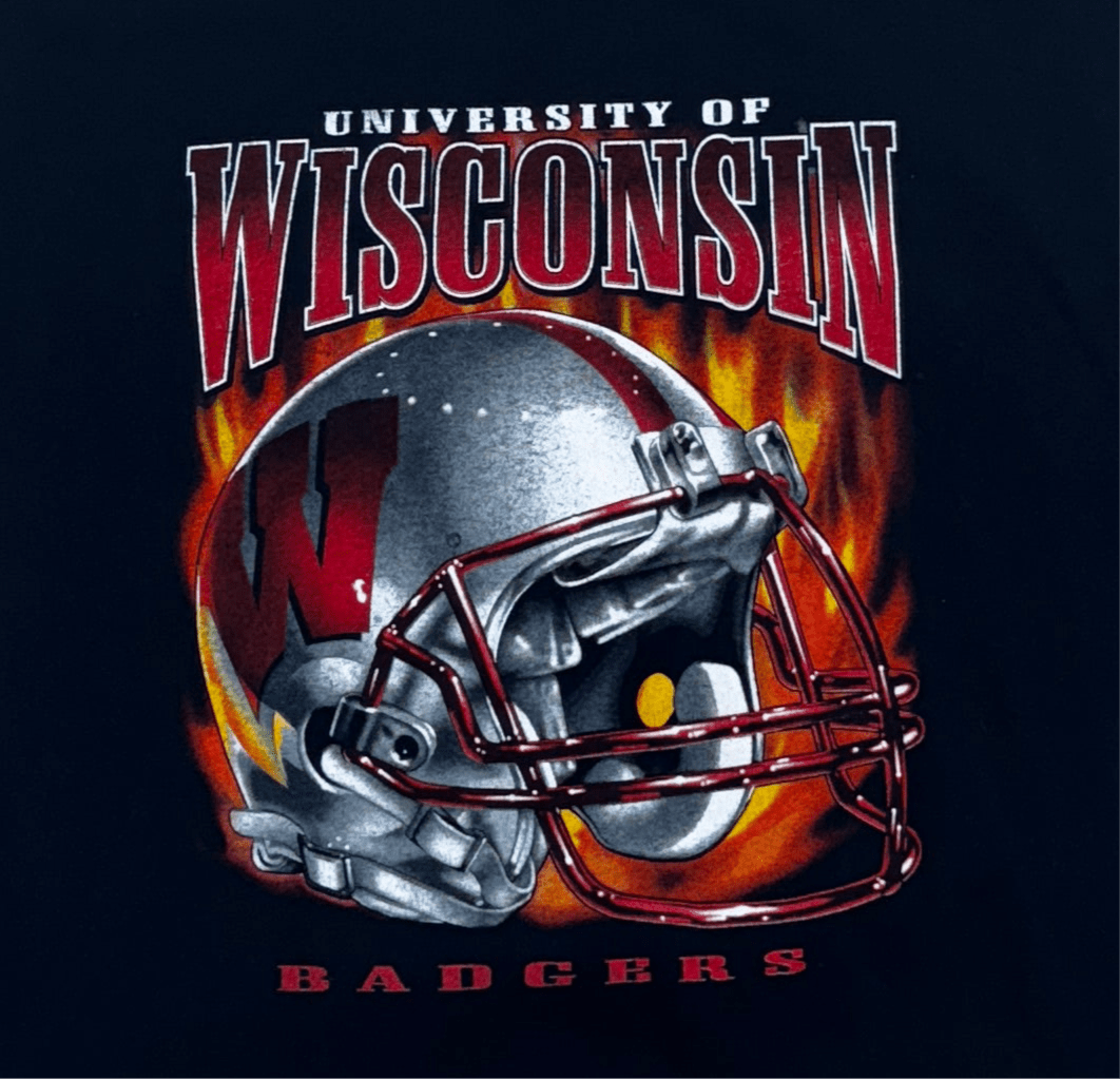 University of Wisconsin Badgers T-Shirt - XL - ALL GOODS - ALL GOODS