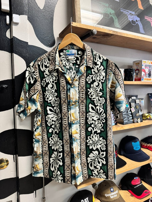 Vintage Hawaiian Style Shirt - Large - ALL GOODS - ALL GOODS